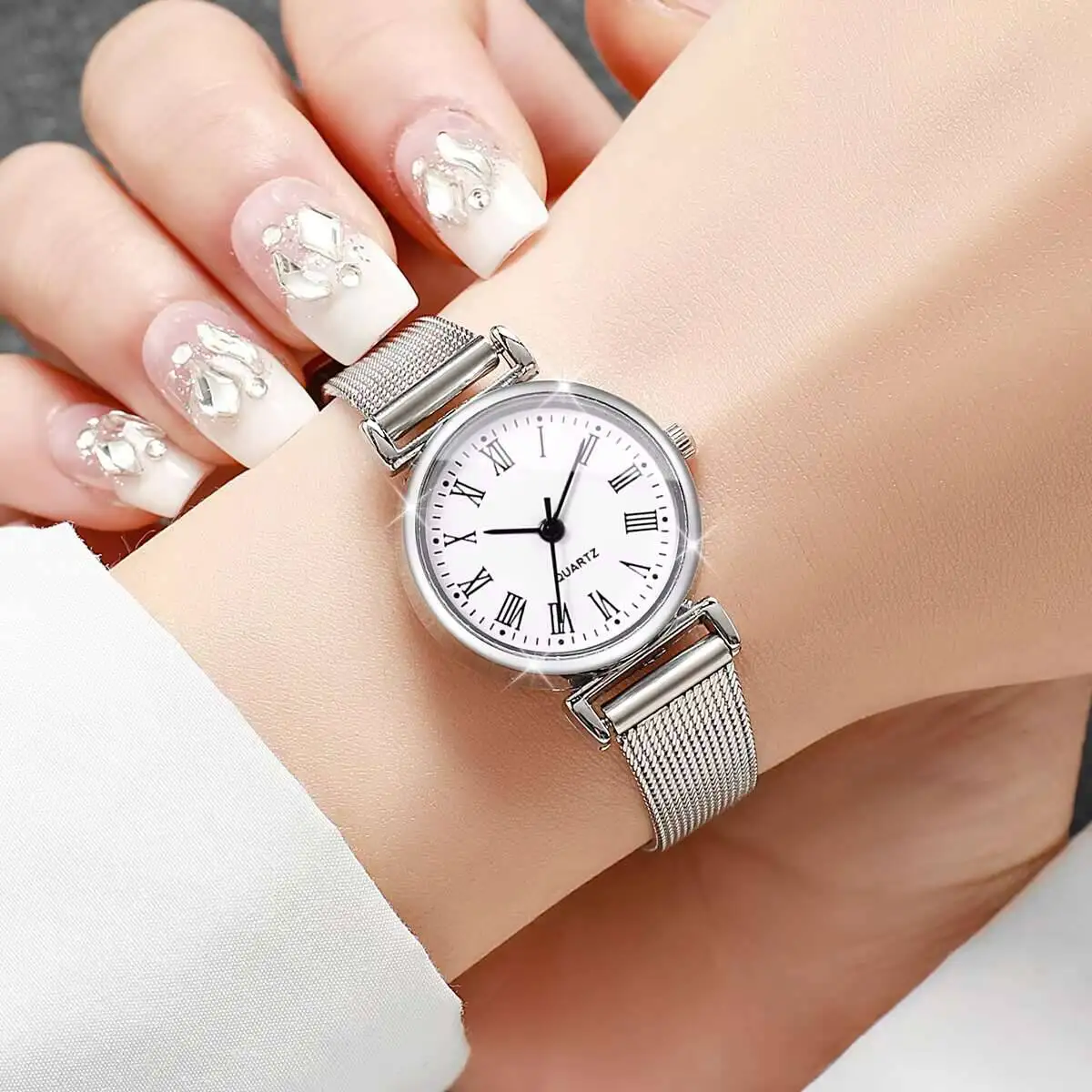 1/2PCS Fashion Women Watches C - đánh giá và giá Stainless Mesh Band