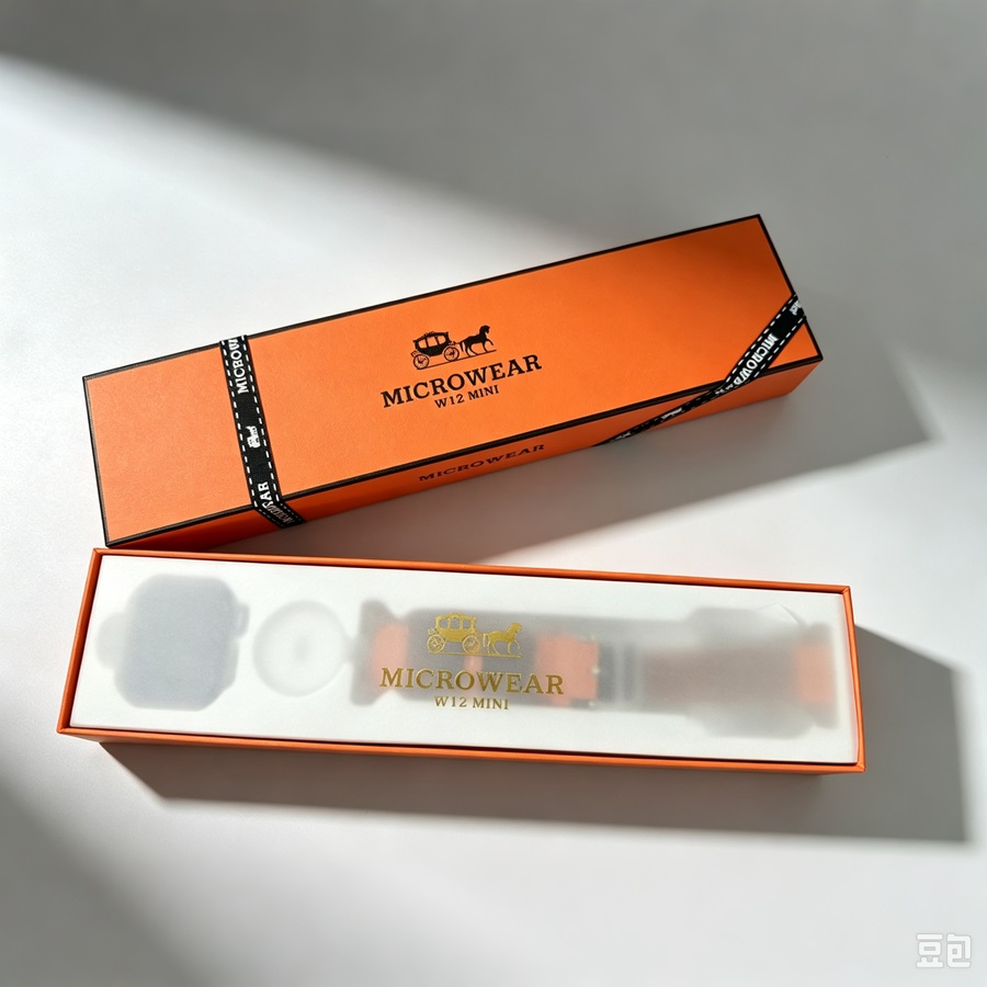 Official W12 Mini Smart Watch  - đánh giá và giá Smartwatch M Active