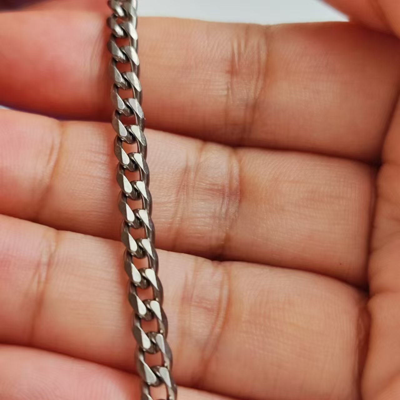 I-souled Titanium Women Chain  - đánh giá và giá Ceramic Link Bracelet